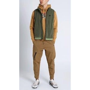 NWT Mens Size M NIKE Fleece Winterized  Vest Olive